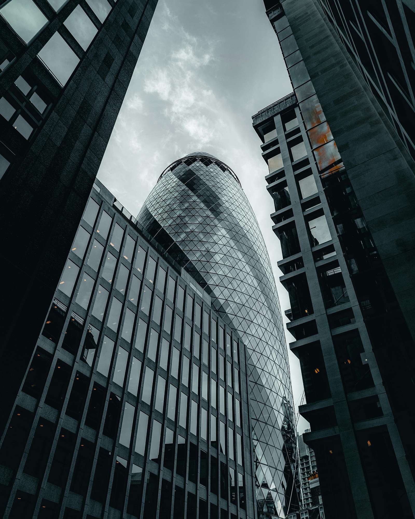 UK Precious Global Trading Network